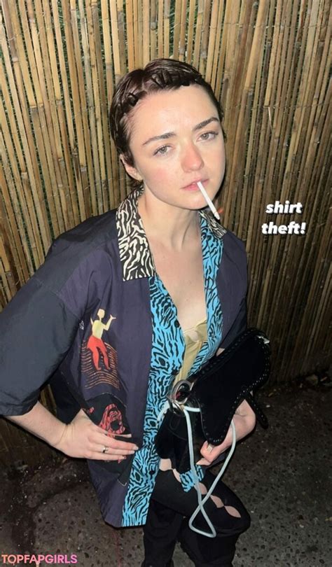 maisie williams nackt|Maisie Williams goes topless while filming new show and more。